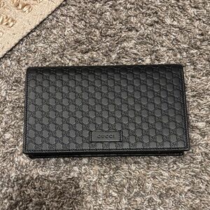 Gucci Black Logo Pattern Wallet